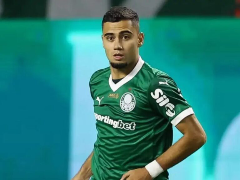 Torcida do Palmeiras fica encantada por Andreas Pereira em vitória sobre o River Torcida do Palmeiras fica encantada por Andreas Pereira em vitória sobre o River