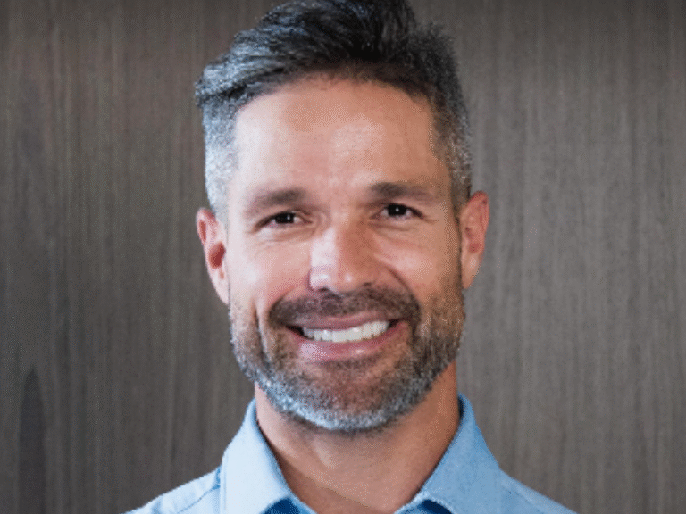 Flamengo: Diego Ribas surpreende e aparece trabalhando como gari no Rio