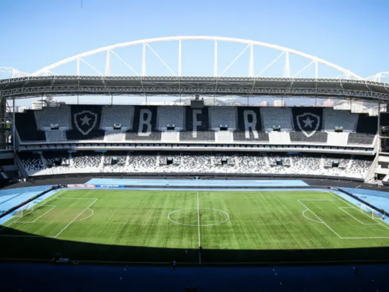 Botafogo toma atitude envolvendo a arbitragem antes do clássico contra o Flamengo Botafogo toma atitude envolvendo a arbitragem antes do clássico contra o Flamengo