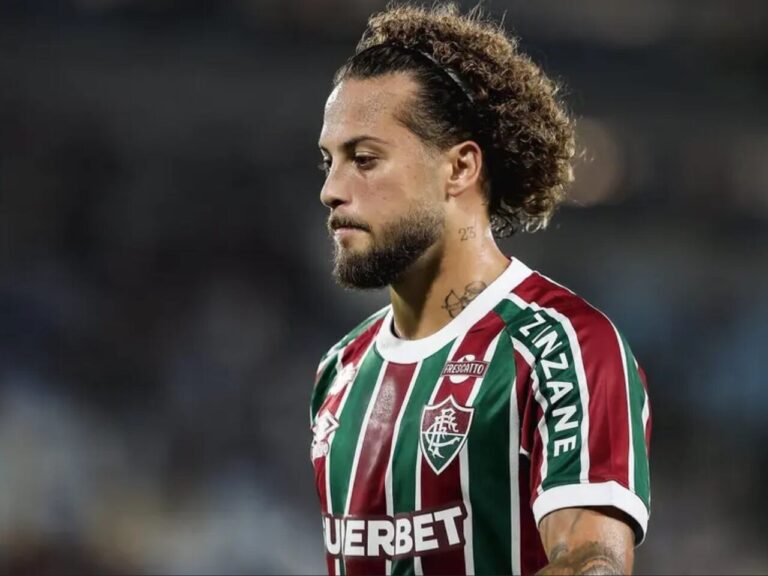 Vai renovar? Veja a situação de Guga no Fluminense Vai renovar? Veja a situação de Guga no Fluminense