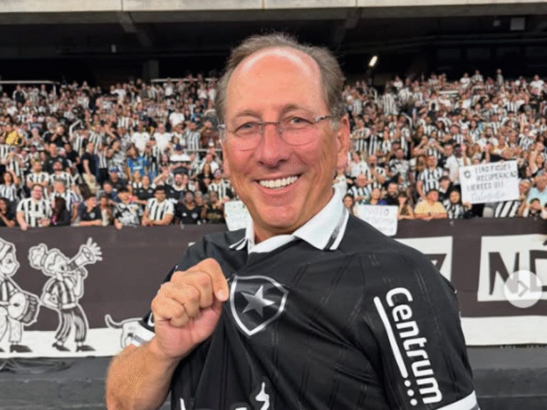Ex-técnico do Botafogo manda forte recado para John Textor