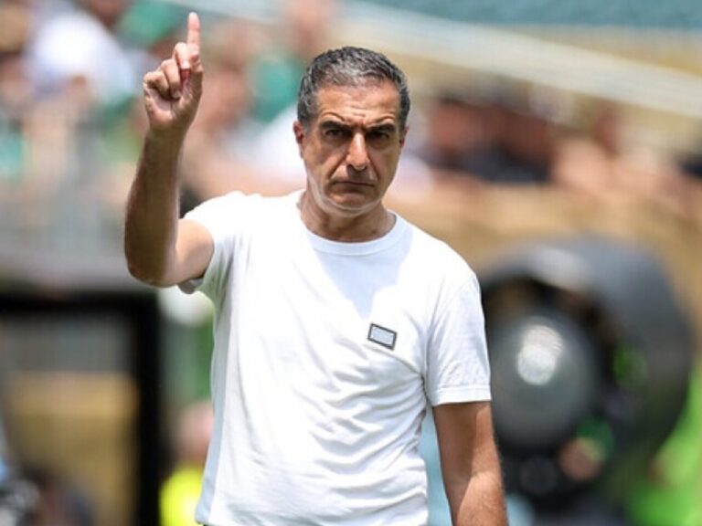 Ex-Botafogo e Fortaleza, Renato Paiva recusa proposta de time do exterior