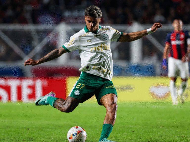 Calote internacional? Benfica atrasa pagamento de Richard Ríos ao Palmeiras