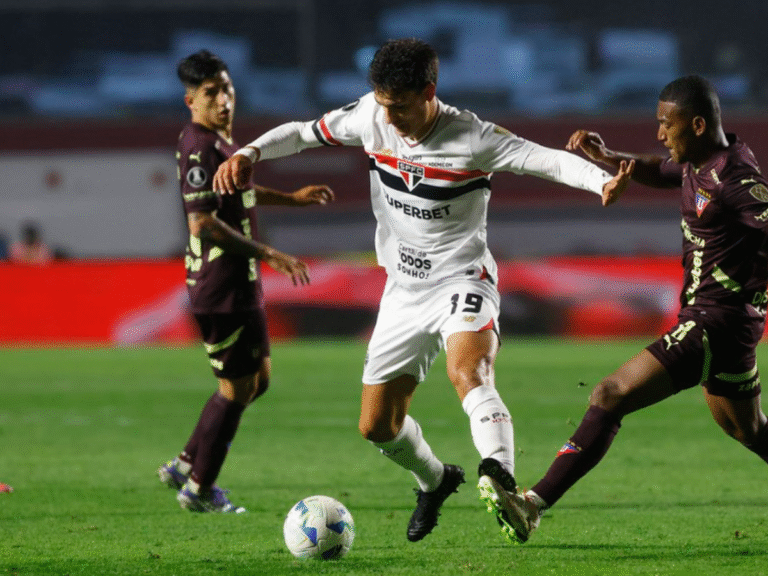 São Paulo deixa de faturar caminhão de dinheiro com eliminação