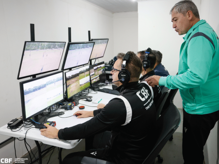 Novo VAR? Futebol brasileiro vai estrear novidade ainda este mês