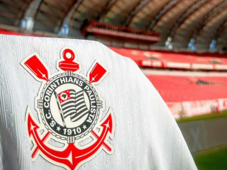 Meio-campista do Corinthians é punido pela diretoria