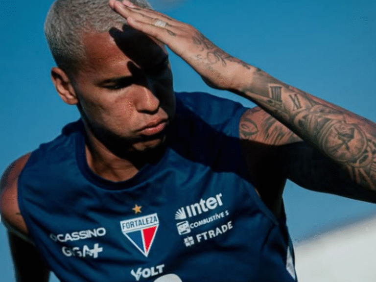 Fortaleza x São Paulo: Deyverson viraliza após lance inusitado