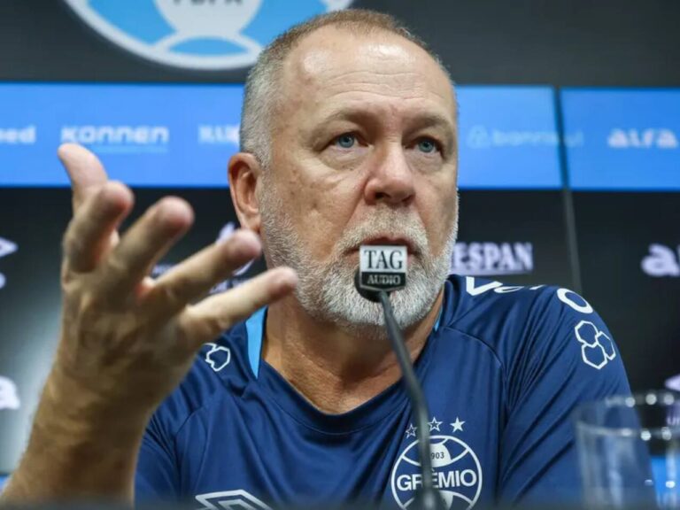 O recado de Mano Menezes direcionado a Edenílson, do Grêmio