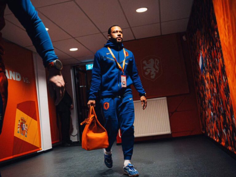 Memphis Depay, do Corinthians, ganha destaque na Europa Memphis Depay, do Corinthians, ganha destaque na Europa