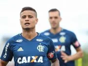 Tem vaga? Ex-atacante do Flamengo deseja retornar ao rubro-negro