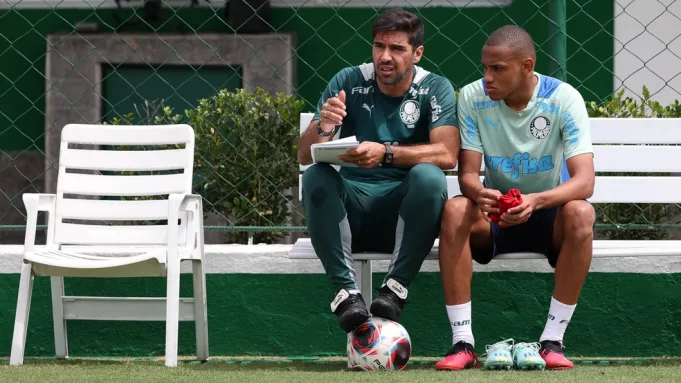 Palmeiras negocia venda de jogador para o Bragantino