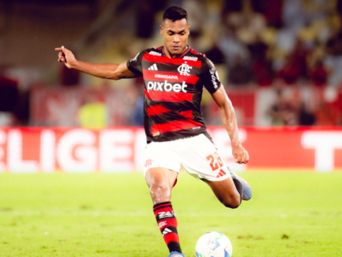 Alex Sandro revela que jogadores da Seleção vão torcer para o Flamengo na final da Libertadores