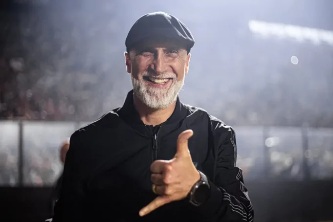 Torcida do Vasco aponta substituto ideal para Álvaro Pacheco