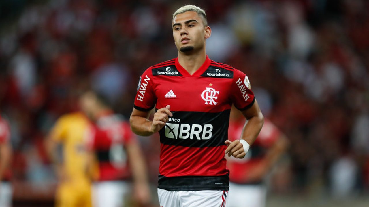 Vale a pena? United recusa proposta e define valor para vender Andreas ao Flamengo