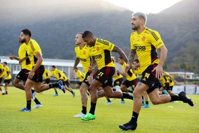 Arrascaeta, Marinho, Everton Cebolinha e Pablo em treino do Flamengo no Ninho do Urubu