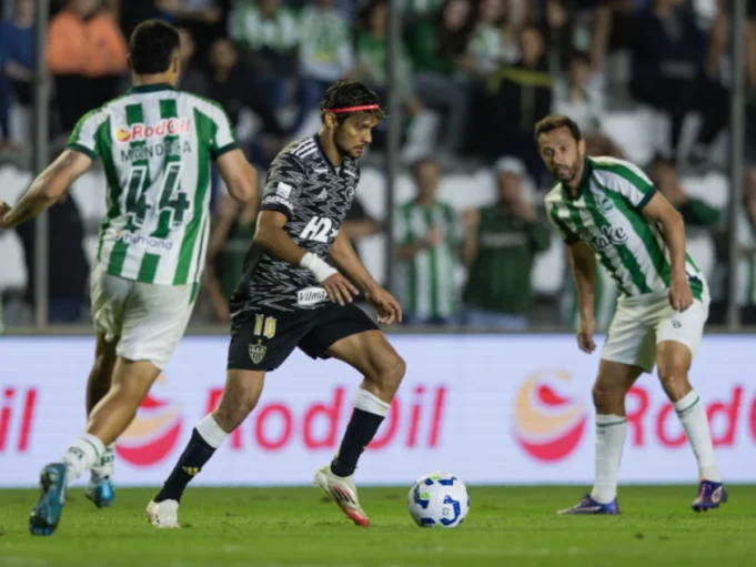 Atlético-MG vence o Juventude e deixa o Z-4 do Brasileirão