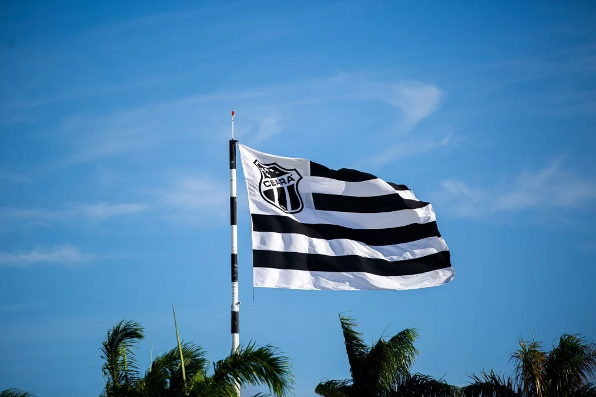A declaração do meia do Ceará antes de enfrentar o Flamengo no Brasileirão Bandeira do Ceará