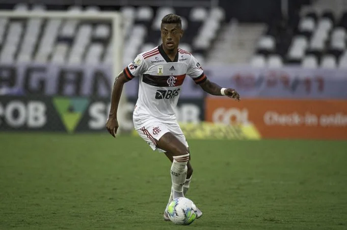 Bruno Henrique diz que a falta da torcida impacta o elenco do Flamengo