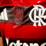 Jogador do Flamengo é flagrado na balada e irrita torcedores