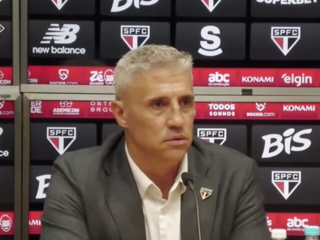 Coletiva de Hernan Crespo