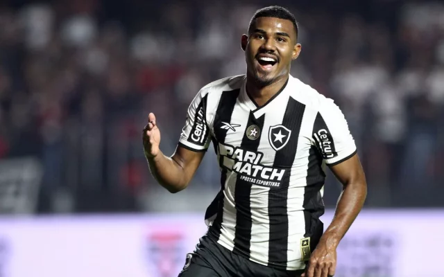 Cuiabano em ação pelo time do Botafogo (Foto: Vítor Silva/Botafogo)