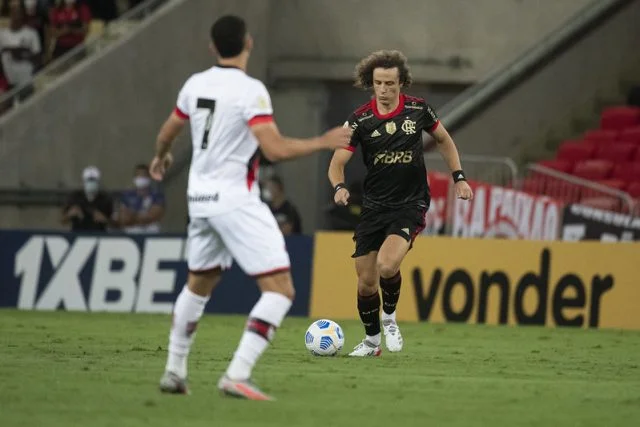 David Luiz durante o jogo entre Flamengo e Atlético-GO pelo Campeonato Brasileiro de 2021