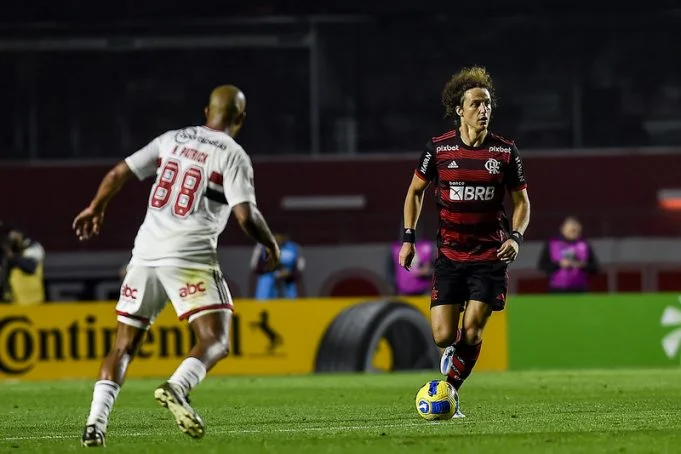 David Luiz fica interessado em proposta para deixar o Flamengo nos próximos dias