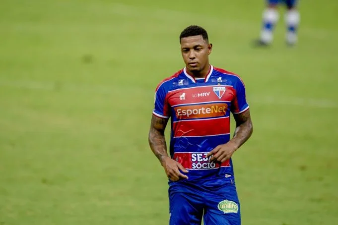 Atacante do Fortaleza é oferecido ao Flamengo