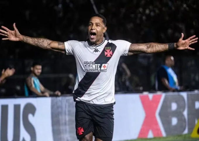 Orellano, Galarza, Hugo Moura, David, Galdames, Rossi, Rojas, Alexander, Zé Vitor, Miranda e Vinícius Paiva: os jogadores que saíram do Vasco para 2025