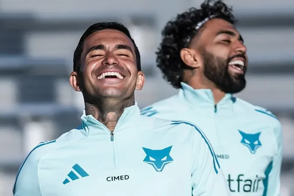 Dudu e Gabigol em treino do Cruzeiro na Toca da Raposa - Foto: Gustavo Aleixo/CEC