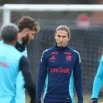 Ele foi afastado do Flamengo e agora poderá receber indenização