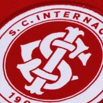 Torcida do Internacional pedem ex-Flamengo para substituir Roger Machado