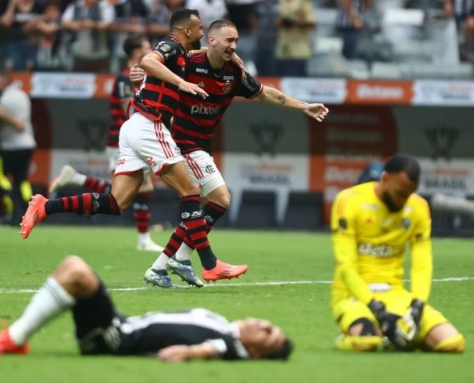 Atlético-MG prepara anuncio de ex-técnico do Flamengo