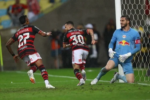 Flamengo x Bragantino, pelo Campeonato Brasileiro, em jogo disputado no Maracanã