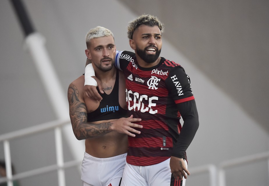 GABIGOL E ARRASCAETA SE ENVOLVERAM EM POLÊMICA NO MEIO DA SEMANA