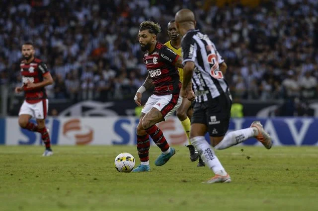 Gabigol em jogo do Flamengo contra o Atlético-MG pela Copa do Brasil