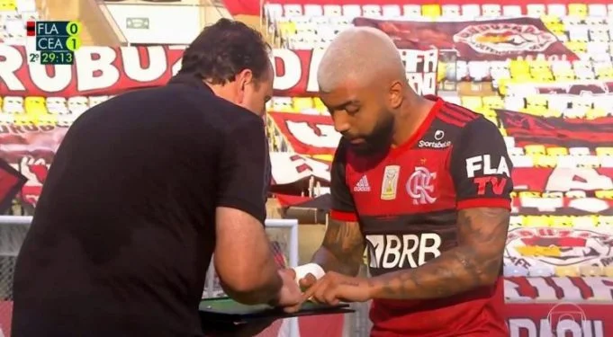 Vídeo de Gabigol com Ceni repercute no Twitter