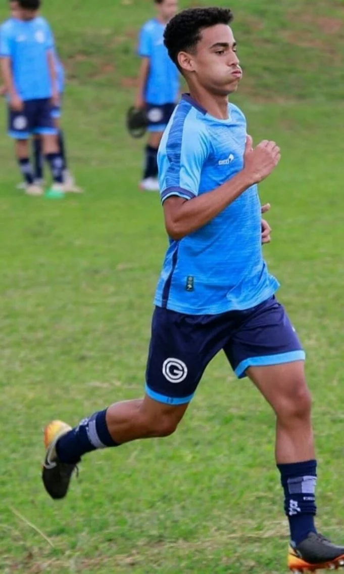 Flamengo acerta a contração de lateral do Goiás