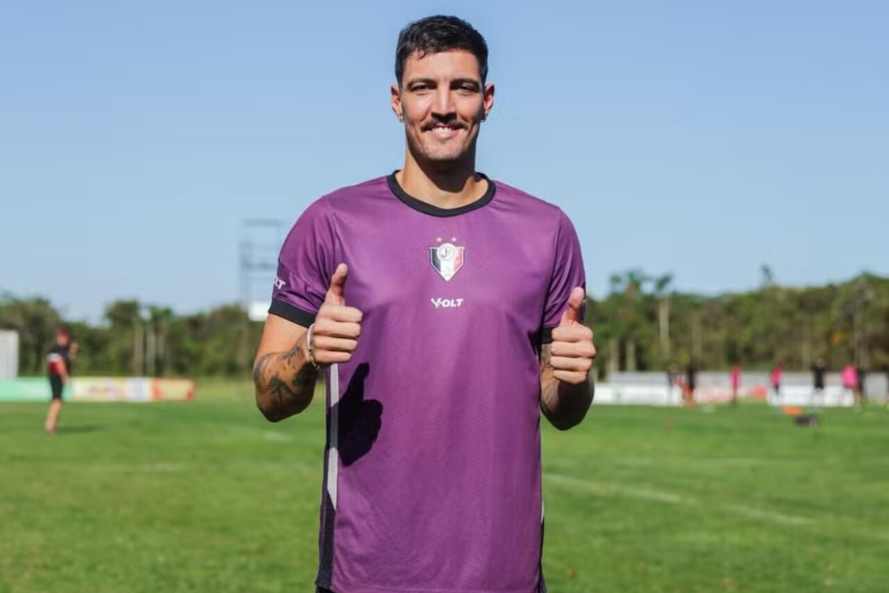 Thiago retorna ao futebol brasileiro