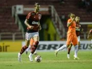 Gustavo Henrique, do Flamengo, poderá ser relacionado no jogo contra o Vasco