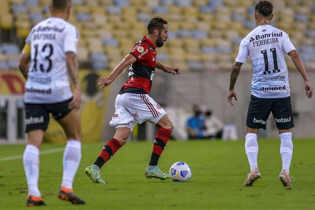 Isla não é mais jogador do Flamengo, Coluna do Venê