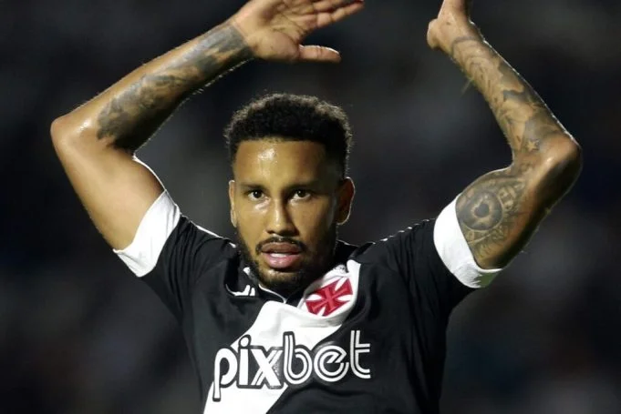 Jair é sincero sobre futuro no Vasco: “Minha vontade é…”
