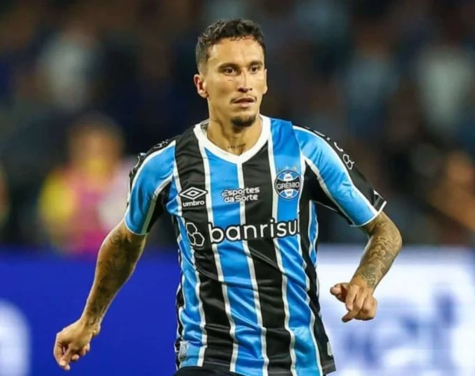 Tiago Volpi, Jemerson, Mathias Villasanti, Martin Braithwaite, Wagner Leonardo, Dodi, João Pedro, Cristian Olivera, Franco Cristaldo, Lucas Esteves: os jogadores do Grêmio com mais partidas como titular em 2025