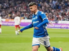 Jorge Carrascal em ação pelo Dinamo Moscou (Foto: Divulgação/Dinamo Moscou)