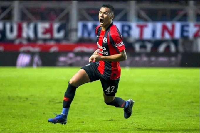 Vale investir? Flamengo prepara proposta por lateral argentino