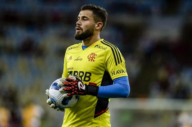 Matheus Cunha no aquecimento do Flamengo antes do jogo contra o Sporting Cristal