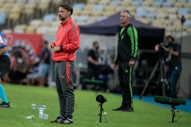 Mauricio Souza durante a partida do Flamengo no Campeonato Brasileiro de 2021