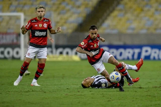 Michael durante o jogo entre Flamengo e Atlético-MG pelo Campeonato Brasileiro de 2021