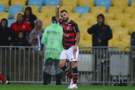 Michael em jogo entre Flamengo e Bragantino, pelo Campeonato Brasileiro, no Maracanã