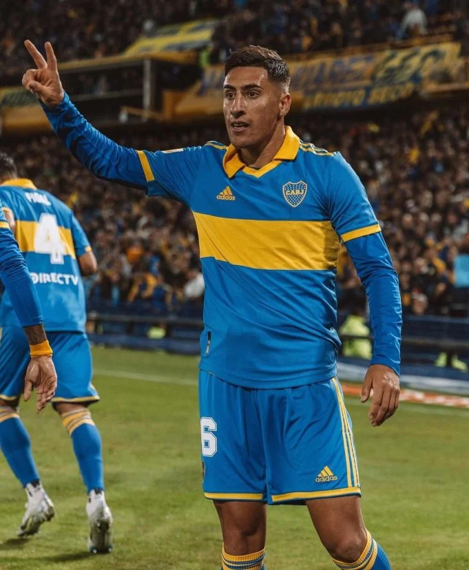 Dirigente é questionado sobre a chegada de Merentiel ao Flamengo